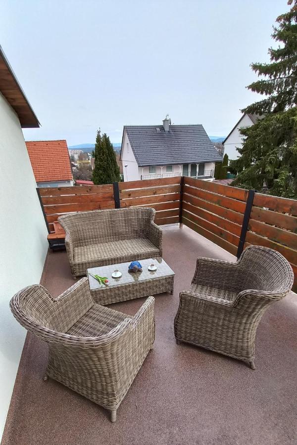 Villa Haskova With 3 Bedrooms Banska Bystrica Ngoại thất bức ảnh